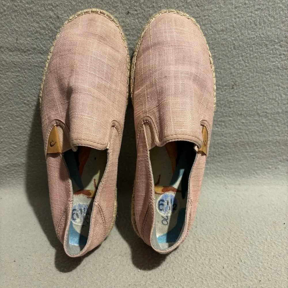 OluKai Kaula Pa’a Kapa Canvas Pink Rose Sea Salt Loafers Slip on Shoes size 6.5